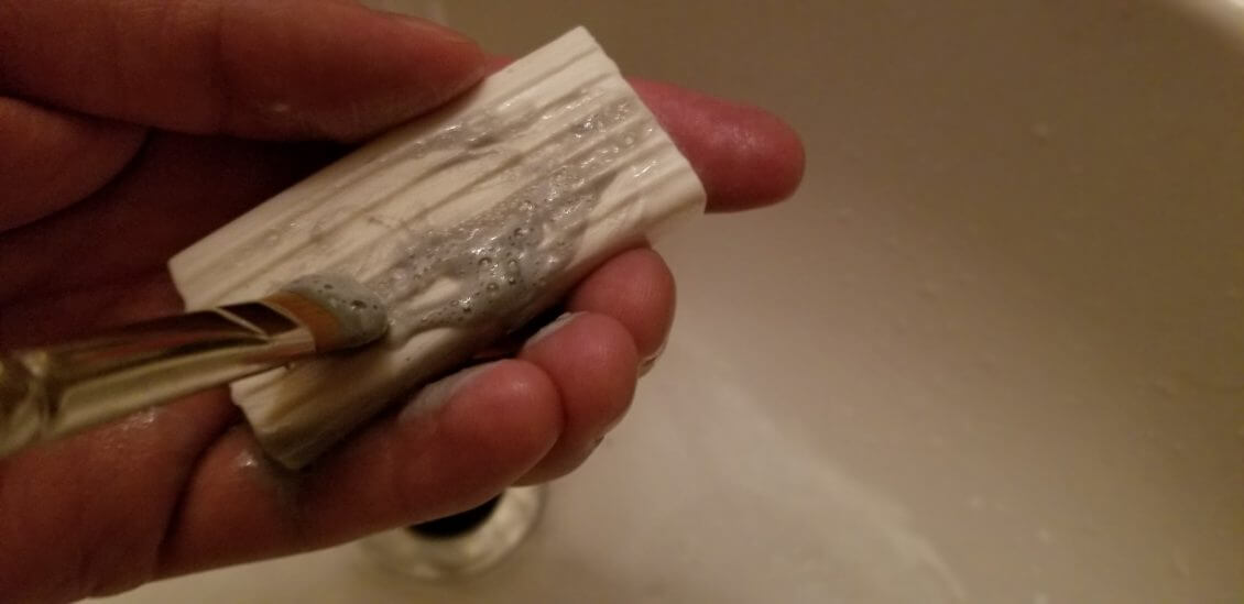 How to Clean Oil Paint Brushes in 4 Easy Steps