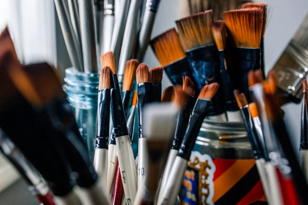 What are the Best Paint Brushes for Oil Painting?